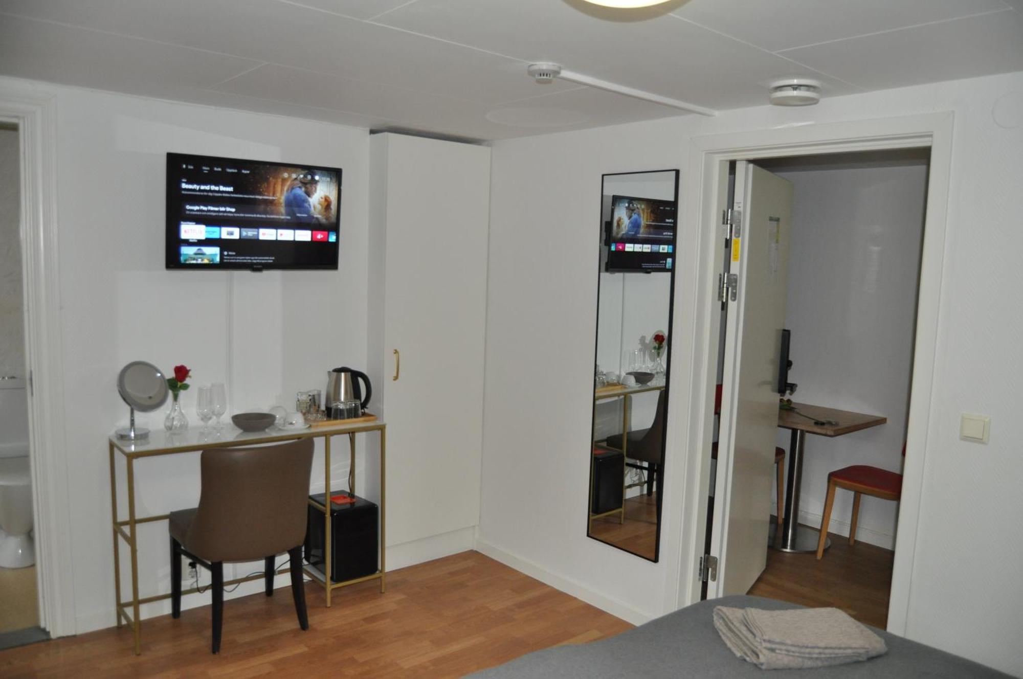 Langstorp 200 Gaesthem I Hoeoer Vaenster 外观 照片